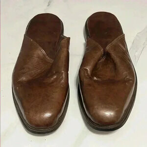 Vintage Gucci Men's Brown Leather Slip-On Shoes
